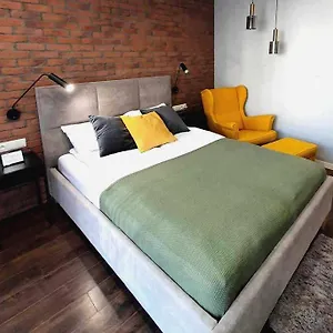 hello-apartments-modern-industrial-browar-gdanski.sopothotels.com/