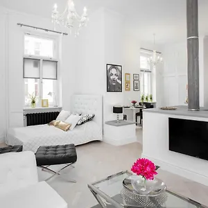 Center By Renters Warszawa